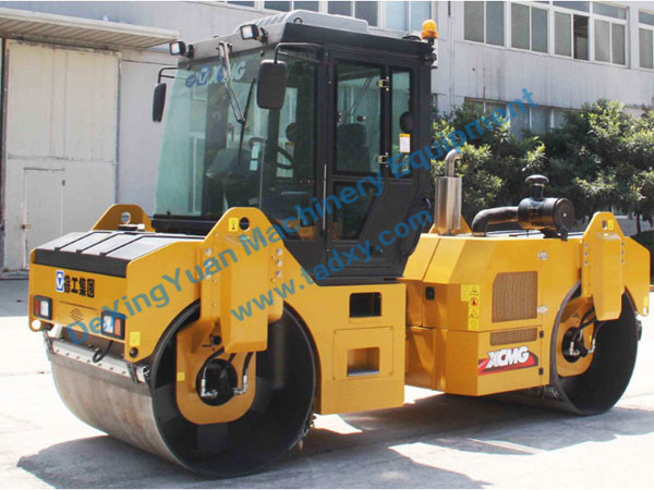 c鿴ԔϢ}XD85 Hydraulic Double Drum Vibratory Compactor xΔ1738