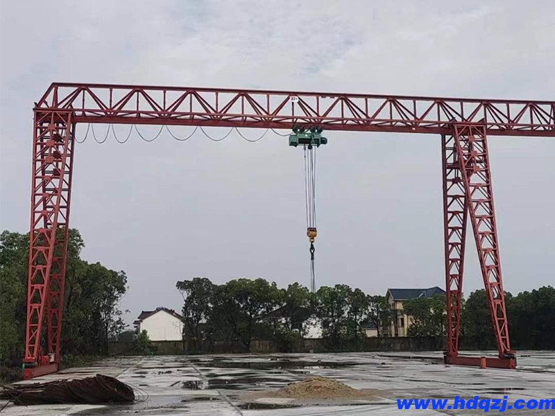 防傾覆系統(tǒng)對龍門吊的結(jié)構(gòu)和電氣系統(tǒng)有哪些要求？