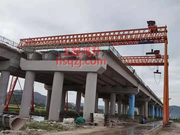 80/10噸雙小車(chē)提梁機(jī)租賃|80噸雙鉤龍門(mén)吊出租