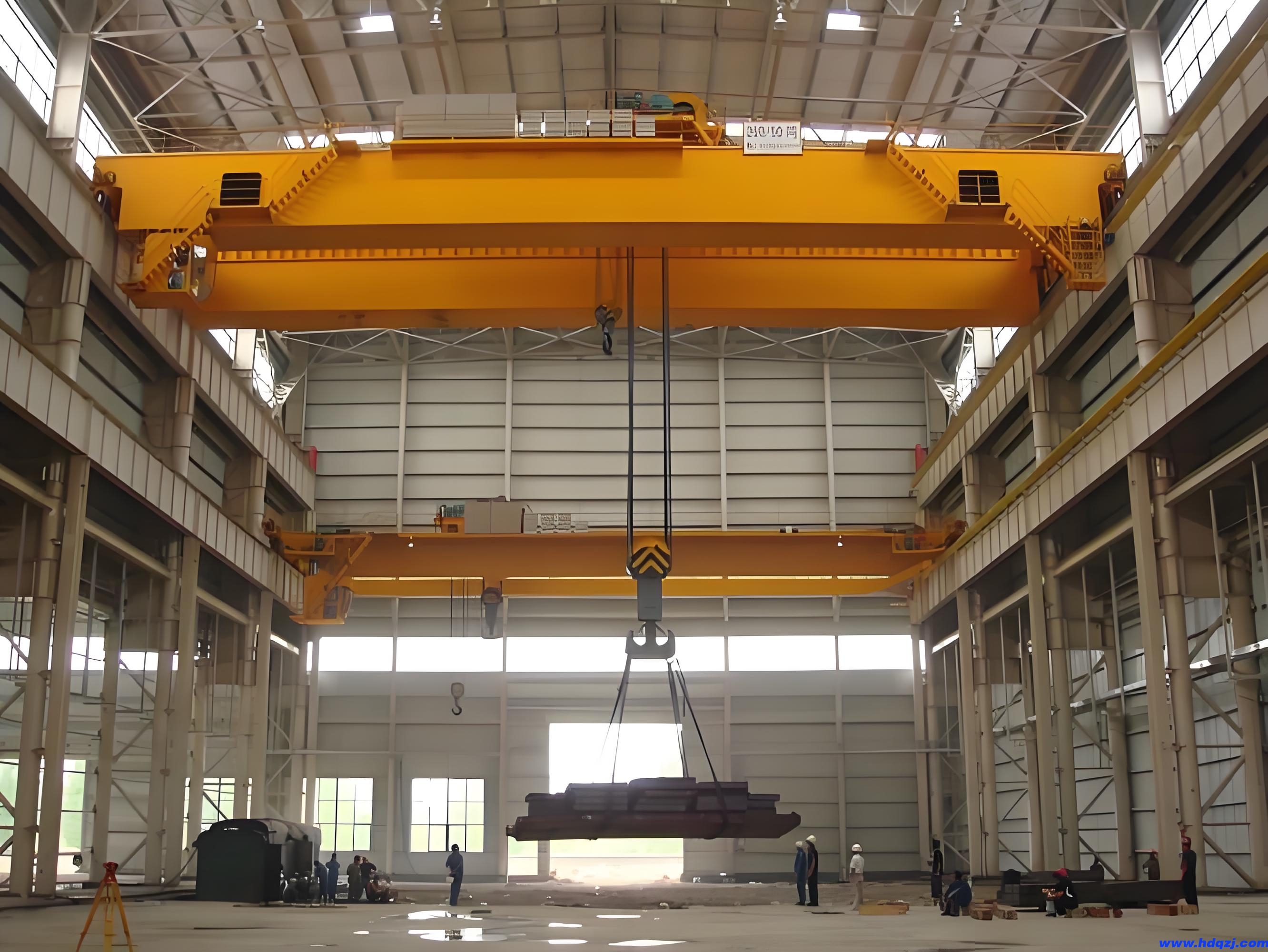 QE型通用橋式起重機(jī)產(chǎn)品簡(jiǎn)介 QE型通用橋式起重機(jī)產(chǎn)品簡(jiǎn)介