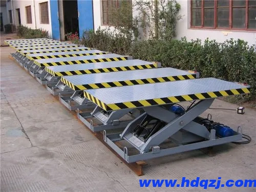 世升降機(jī) 世升降機(jī)