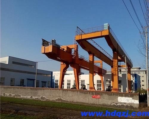 淺談門(mén)式起重機(jī)的主梁結(jié)構(gòu) 淺談門(mén)式起重機(jī)的主梁結(jié)構(gòu)