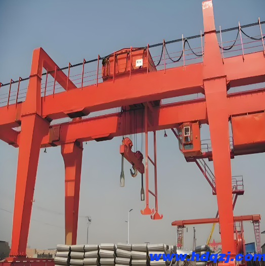 門式起重機的外觀該怎么去維護 門式起重機的外觀該怎么去維護